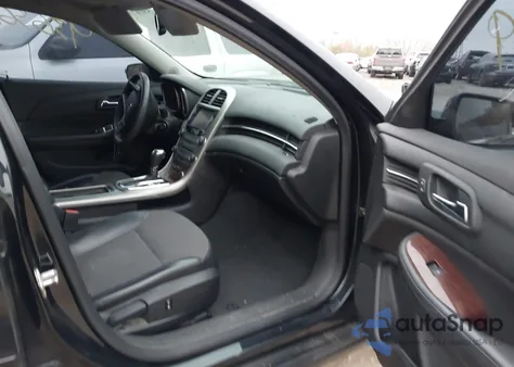 2013 Chevrolet Malibu 1Lt z USA, uszkodzony, nr VIN 1G11C5SA8DF346310